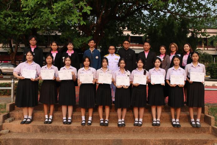 มอบเกียรติบัตรนักเรียนจบหลักสูตรโครงการ Gifted Math ปีการศึกษา 2568